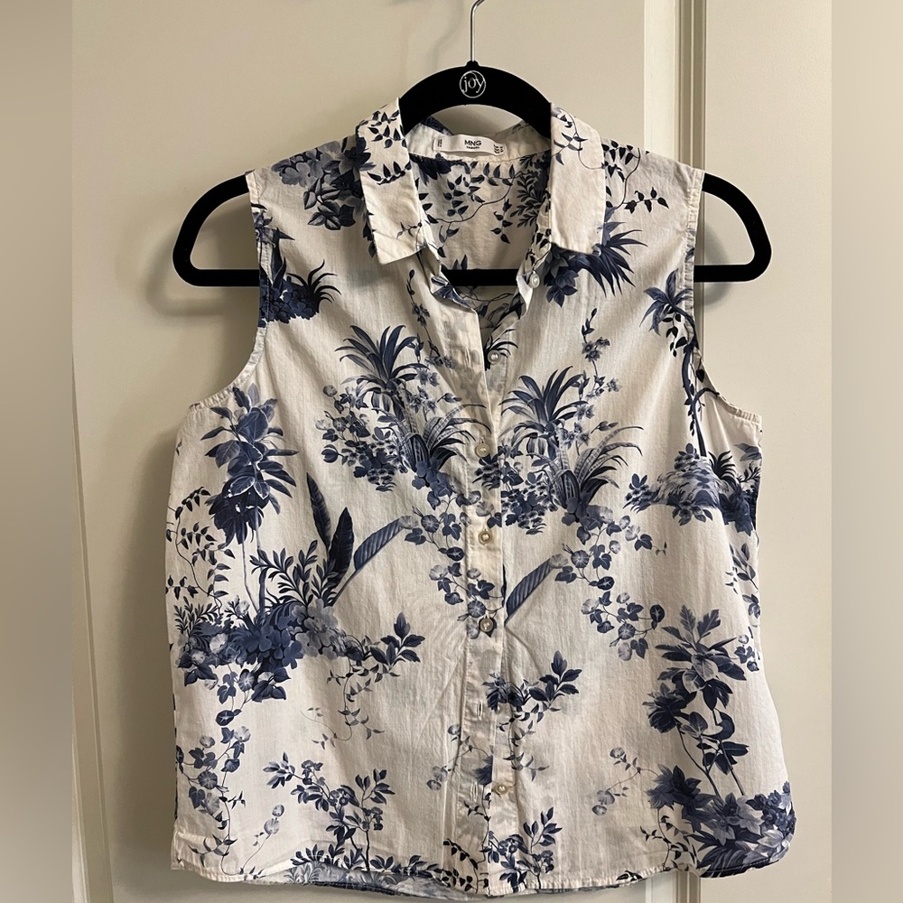 Mango sleeveless button up
